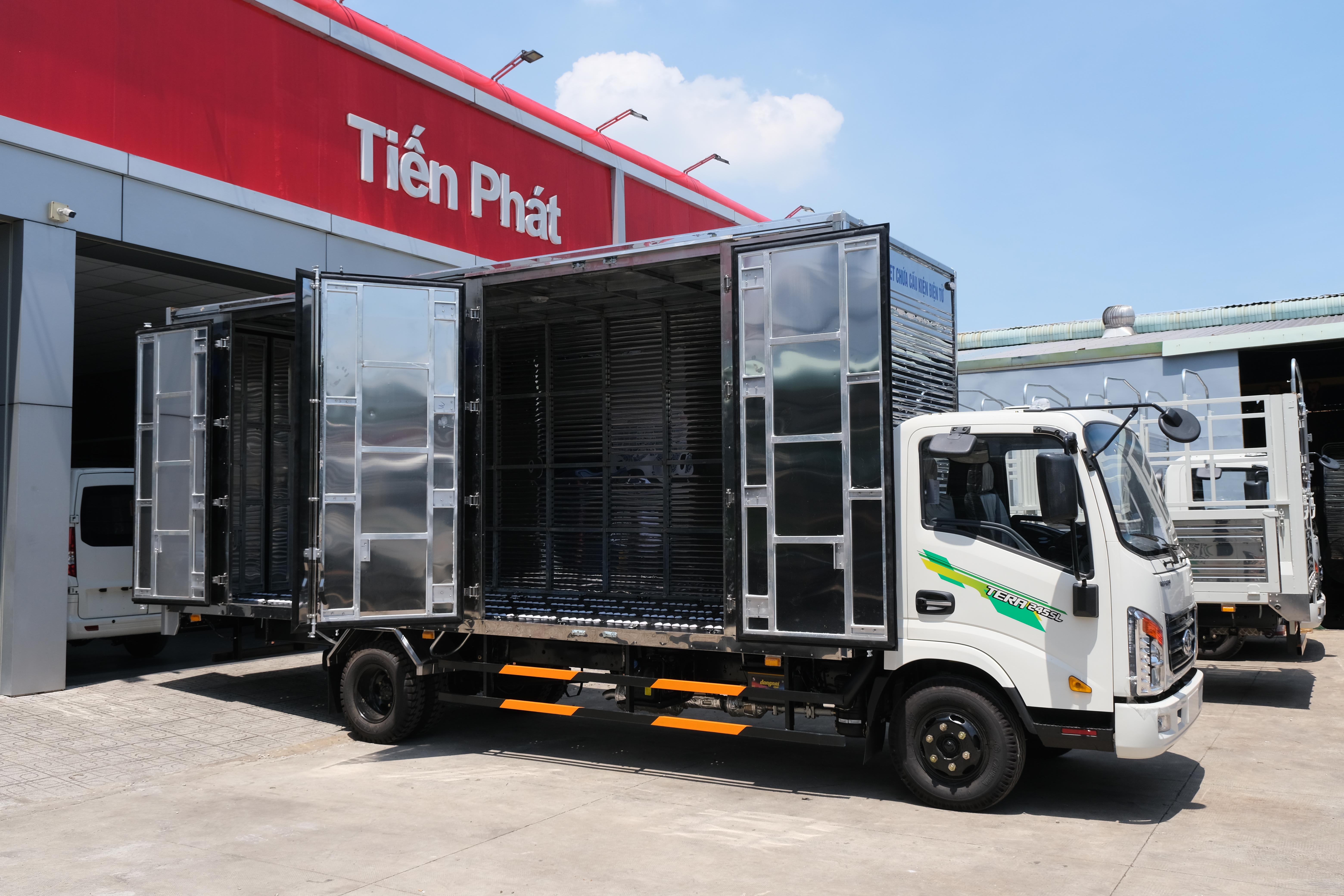 TERA 245SL – Xe Tải Chuyên Dụng Chở Pallet, Mạnh Mẽ & Kinh Tế Cho Doanh Nghiệp