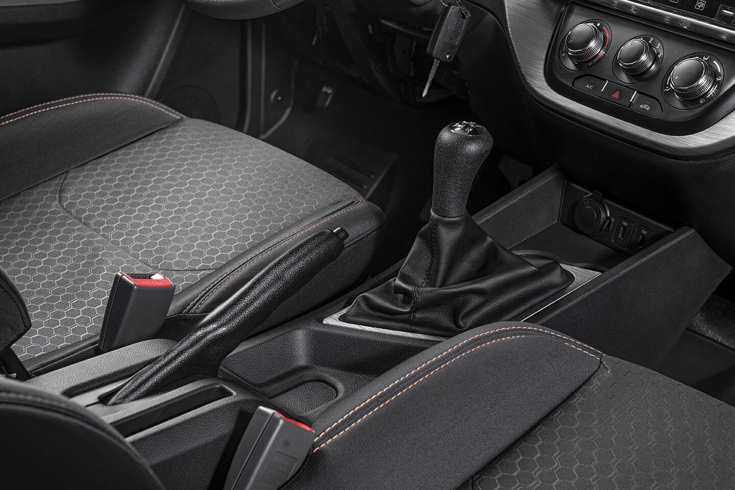 Cần số phanh tay