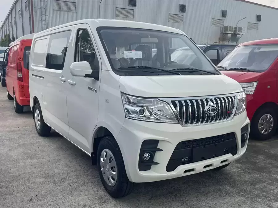 Phiên bản xe tải van 5 chỗ